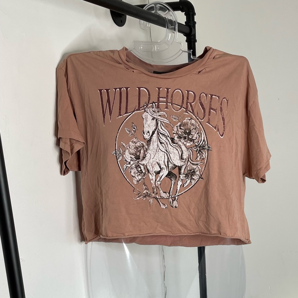 Cropped Graphic Tee